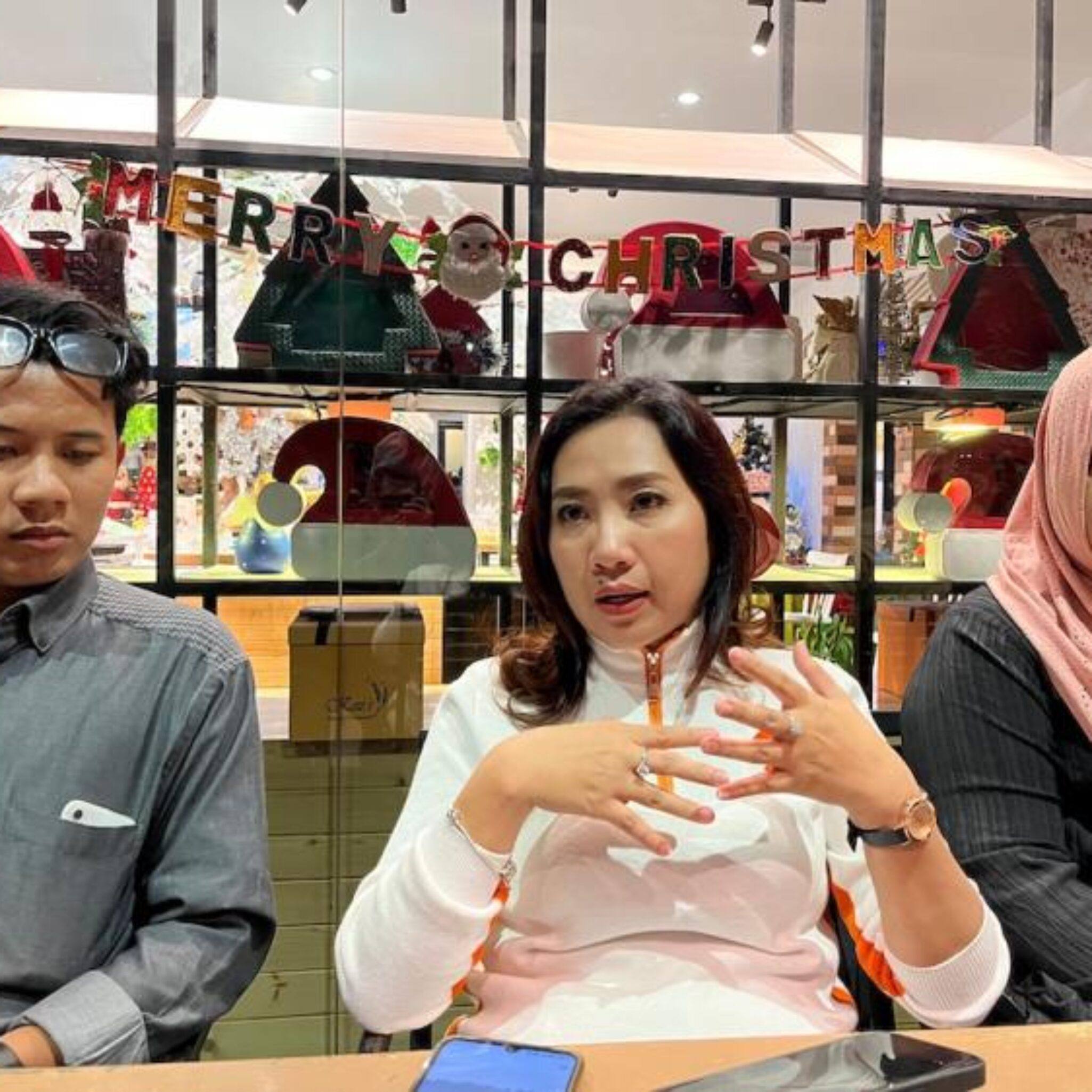 Kuasa Hukum Ungkap Rekaman CCTV: Detik-detik Penyiksaan Dwi Putri Terjadi Berhari-hari di Mess MK Manajemen