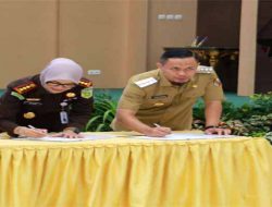 Pemko Pekanbaru dan Kejati Riau Teken MoU Pelaksanaan Pidana Kerja Sosial