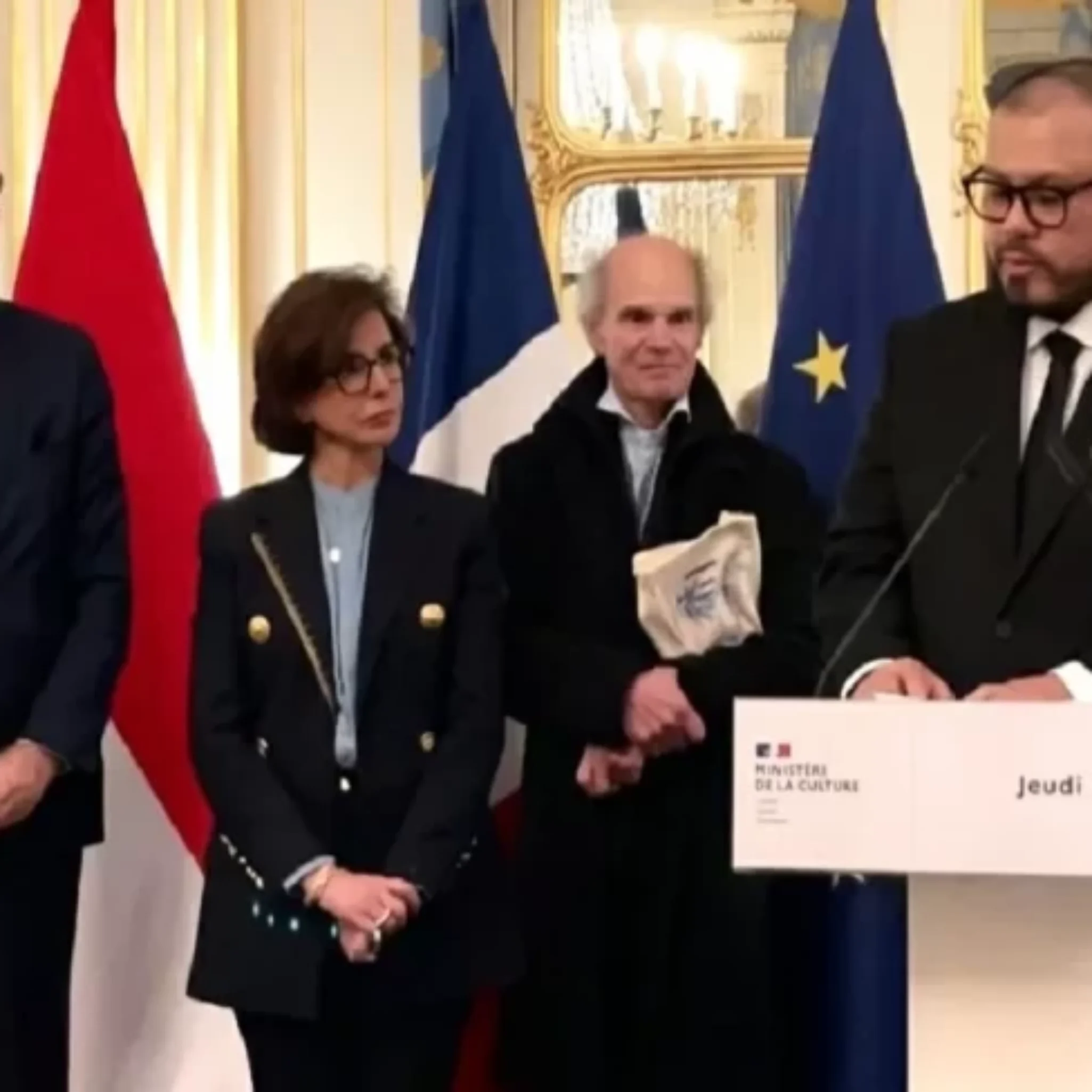 Joko Anwar Terima Penghargaan Chevalier dari Kemenbud Prancis, Fadli Zon: Kita Sangat Bangga